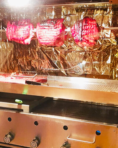 Spanferkel vom Drehspieß – Weihnachtsmarkt Lüneburg